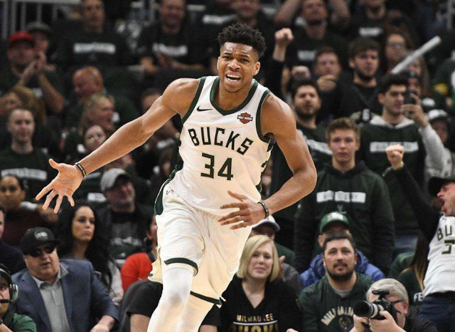 篮板上的贡 篮板上的贡